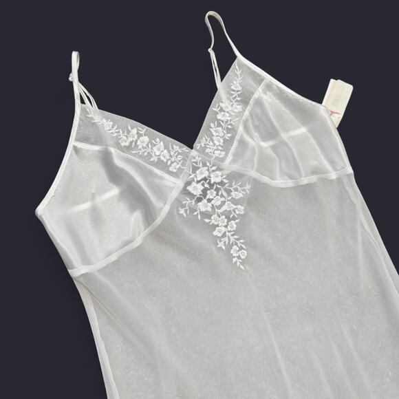 VTG Y2K Halston Lingerie Bright Sheer White Floral Embroidered Beaded Maxi Slip - Picture 5 of 7